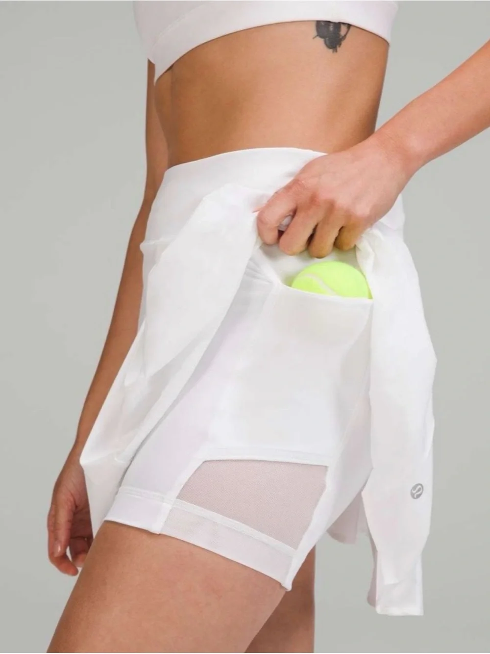Lululemon Side Pleat High Rise Tennis Skirt in White Sz 10